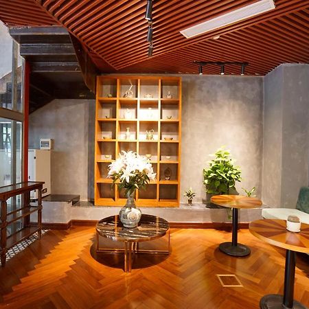 1925 Ha Long Hotel Екстериор снимка